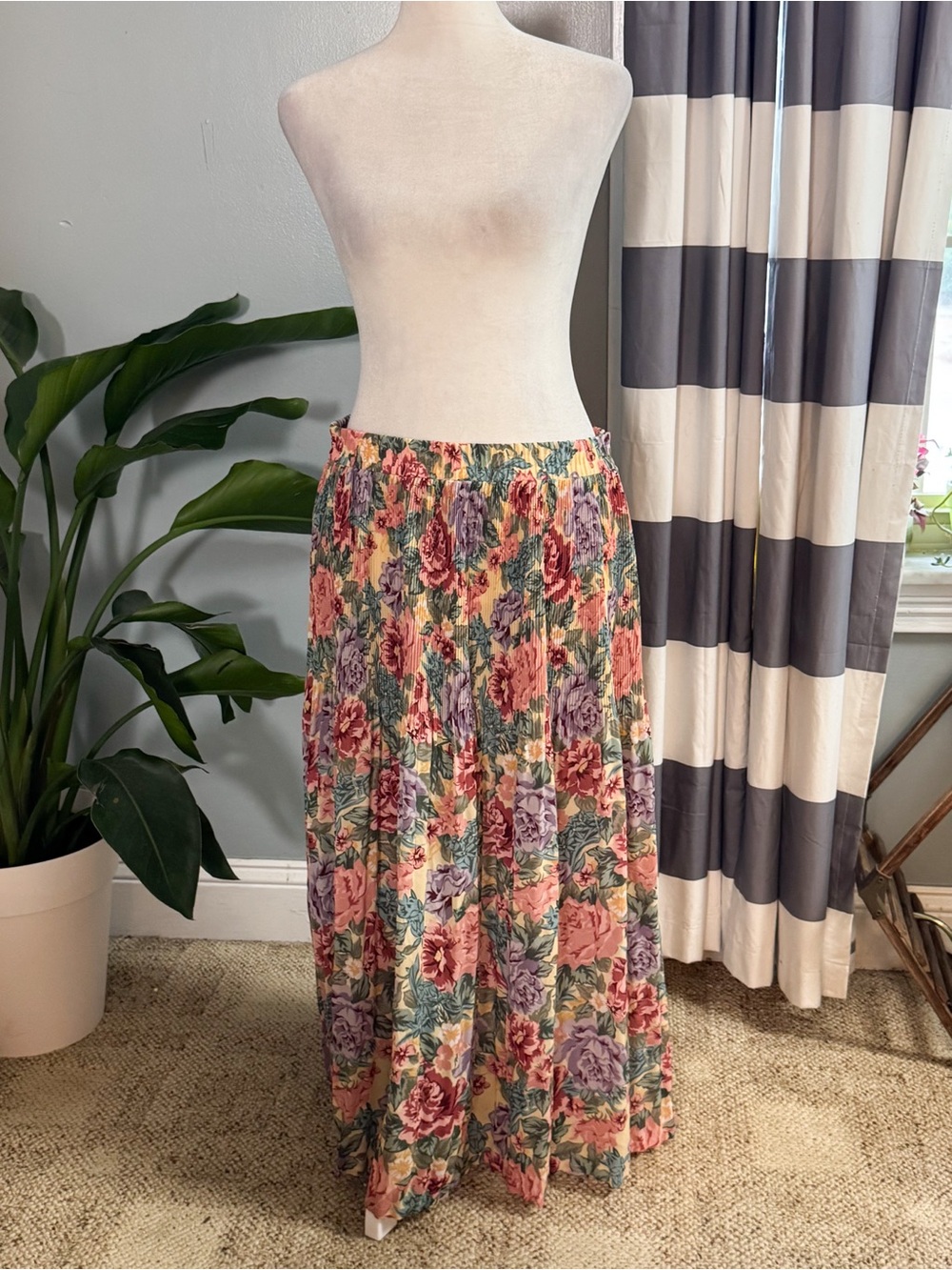 Vintage Sag Harbor Floral Pleated Midi Skirt Size Large Cottagecore - Picture 2 of 10